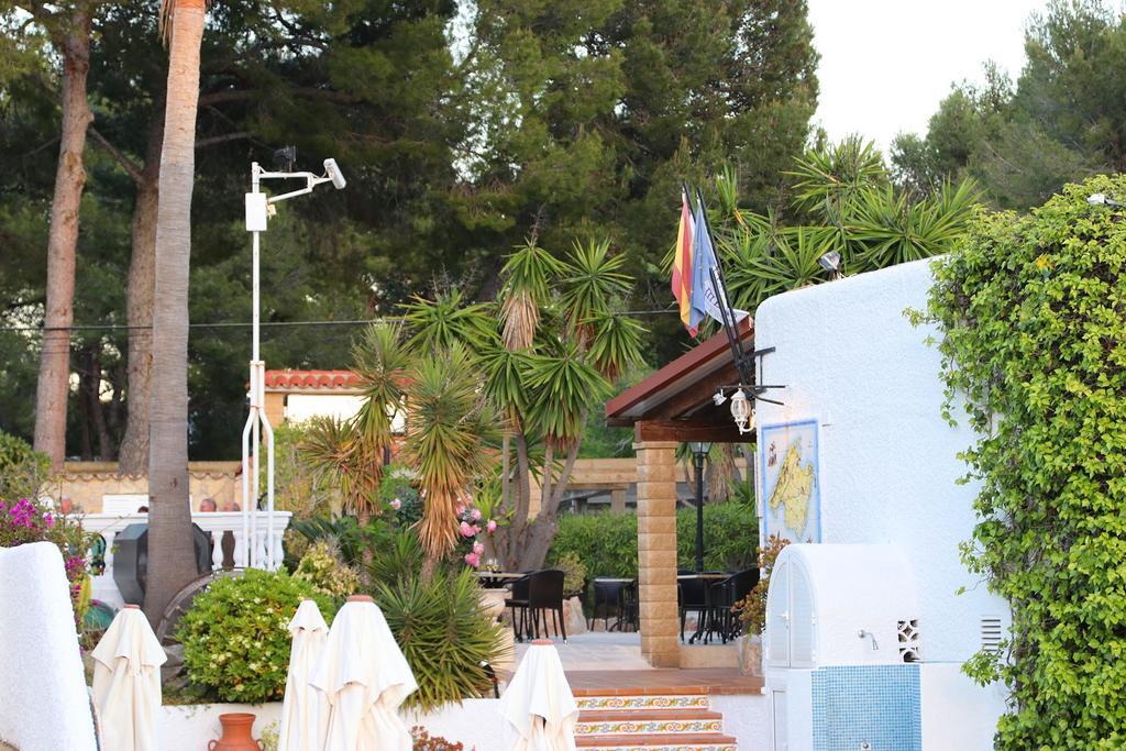 Villa Columbus Family Boutique Hotel Peguera Exterior photo