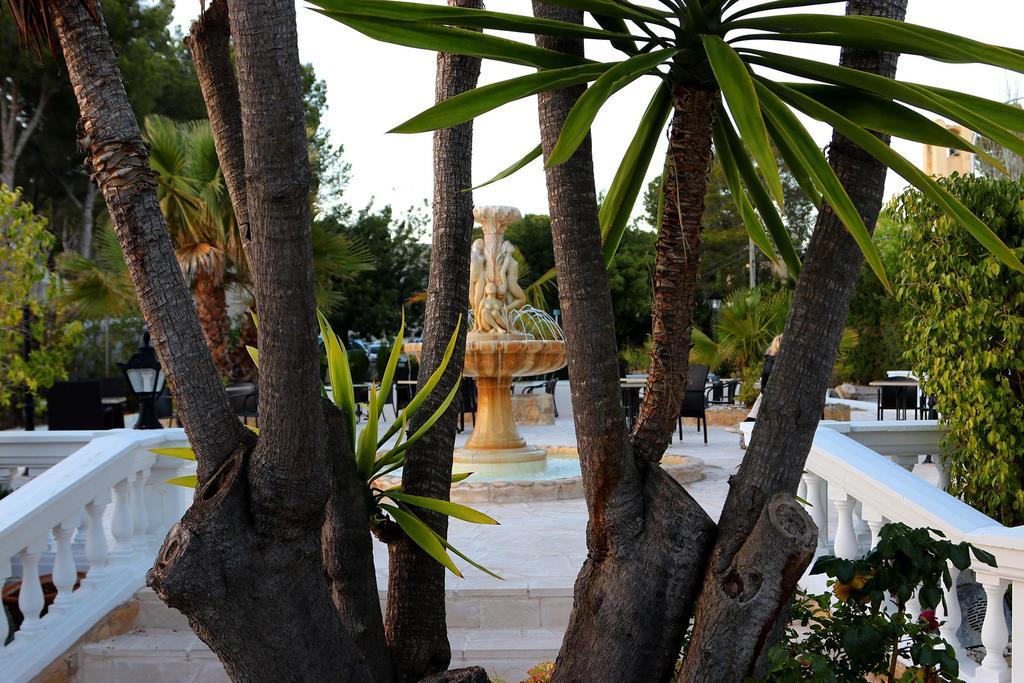 Villa Columbus Family Boutique Hotel Peguera Exterior photo