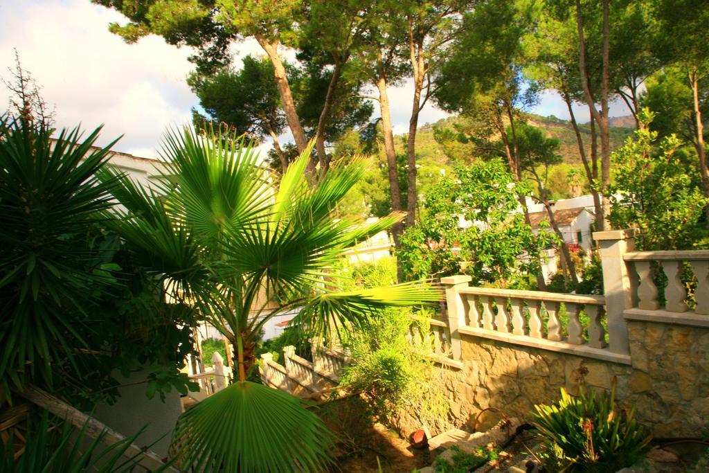Villa Columbus Family Boutique Hotel Peguera Exterior photo